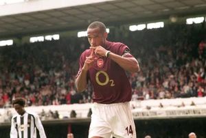 Thierry henry 05/06 home arsenal football jersey