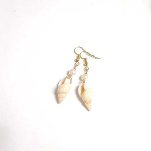 Handmade Seashell Earrings 🐚🌊