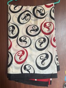 Abstract Swirl Print Saree