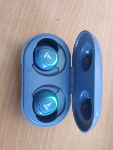 New Working Ear Phones Sports