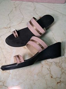 Women&#39;s RoseGold Sparkly Wedge Sandals