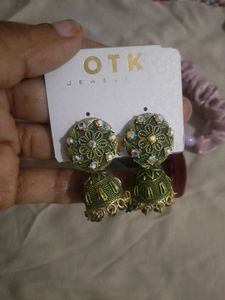 Hair Accessories &amp; Earrings