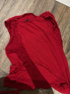 Red Sleeveless Top