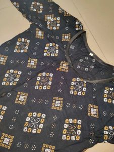 Black &amp; Gold Printed Kurti