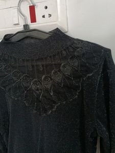 gliiter black top