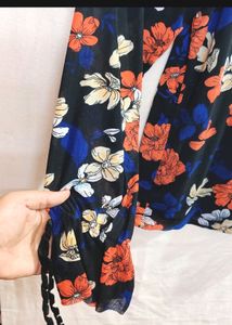 🆕 Floral Cold Shoulder Top