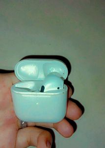 Earboats