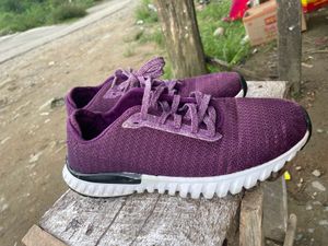 Reebok Sneakers