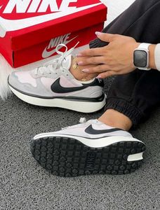 *NIKE PHOENIX WAFFLE MEN*