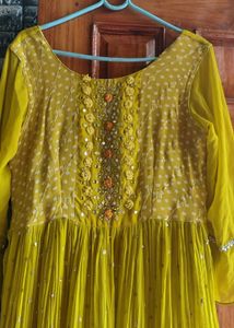 Elegant Yellow Embroidered Suit