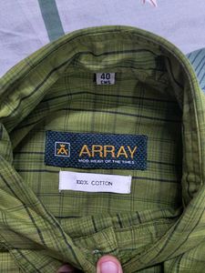 Array Men&#39;s Plaid Shirt