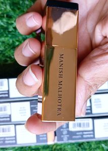 Myglamm Manish Malhotra Powder Matte Lipstick