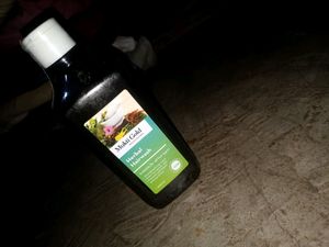 Axiom Mukti Gold Herbal Hair Wash