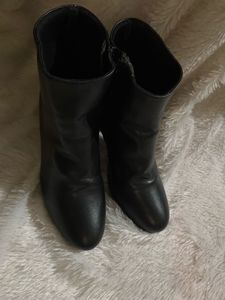 ELLE Leather Black Ankle Boots