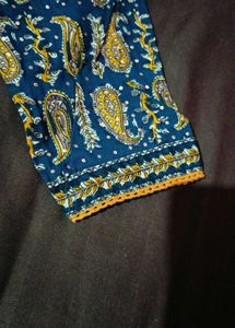Kurta Set With Matching Dupatta Salwar)