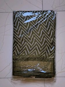 Graceful Lightweight Mahendi green Saree