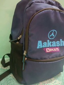 Aakash Institute Bag For Neet Dropper