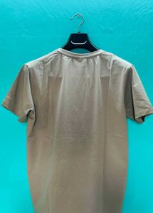 GAP Graphic Tee - Casual Style