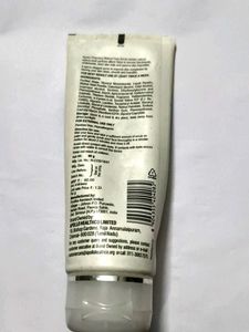 Apollo Walnut Face Scrub
