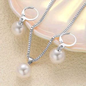 Pearl Pendant Necklace &amp; Earrings Set