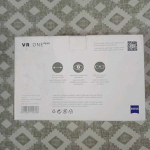VR One Plus By Zeiss