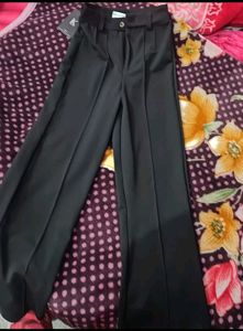 Women Regular Fit Black Trouser