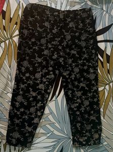 One Third Printed Pant