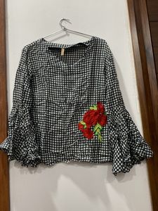 Black Bell Sleeves Top