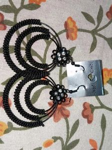 Black Earing