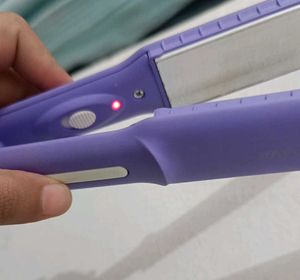 INOVA Hair Straightener