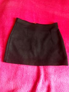 Black Skirt (⁠◕⁠ᴗ⁠◕⁠✿⁠)