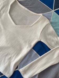 Cute White Long Sleeve Crop Top