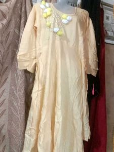 Elegant Lemon Beige Kurti – Floral Charm & Comfort