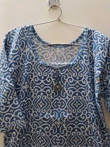 Kurti Women