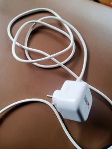 Ubon CH-55 2.6A Built In Cable + USB port
