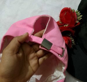 Pink &amp; Black Caps - Flower Detail