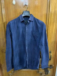 WESTSIDE NAVY BLUE CHECKED SHIRT 38