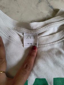 Girls T-shirts