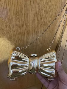 Bow Clutch