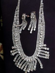 Sparkling Rhinestone Necklace & Earring Set
