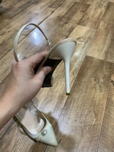 Elegant Slingback Heels