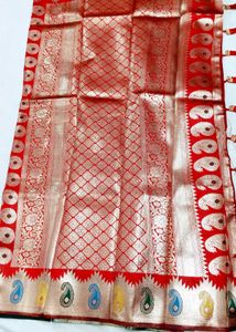 Ikat Silk Saree With Blouse Piece