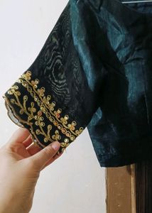 Beautyful Black Blouse