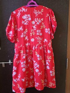 🎀🥀 Gorgeous Red Floral Dress🥀🎀