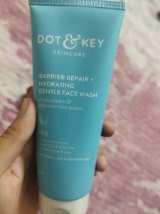 Dot &amp; Key Combo🍓🎀.With Free Face Mist