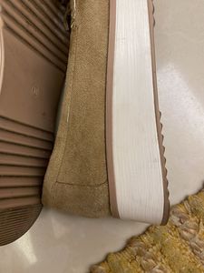 Stylish Tan Loafers, size 38