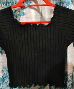 Black Ribbed Crop Top