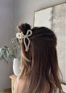2 Hair Claws