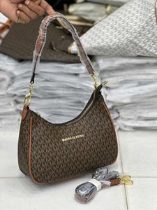 MICHAEL KORS NEW SHOULDER SLING BAG WITHOUT BOX