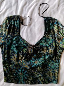 Patterned Long Sleeve Crop Top